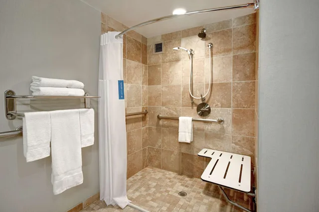 استوديو لذوي الإعاقة، Hampton Inn & Suites Alexandria Old Town Area South 7/10