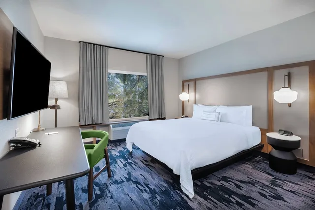غرفة بسرير كينج لذوي الإعاقة، Fairfield Inn & Suites By Marriott Tulsa Catoosa 2/6