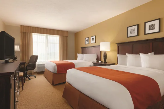 غرفة بسريرين كوين، Country Inn and Suites By Radisson Tulsa OK 1/4
