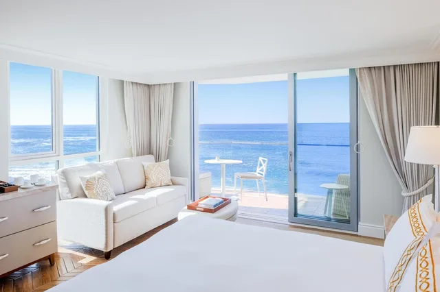 Premium, Studio, King Bed, Ocean Front, Corner، Surf and Sand Hotel 1/7