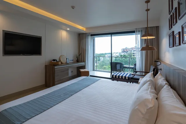 غرفة سوبيريور بسرير كينج، Mayaana Beach Resort - Formerly Golden Tulip Pattaya Beach Resort 5/9