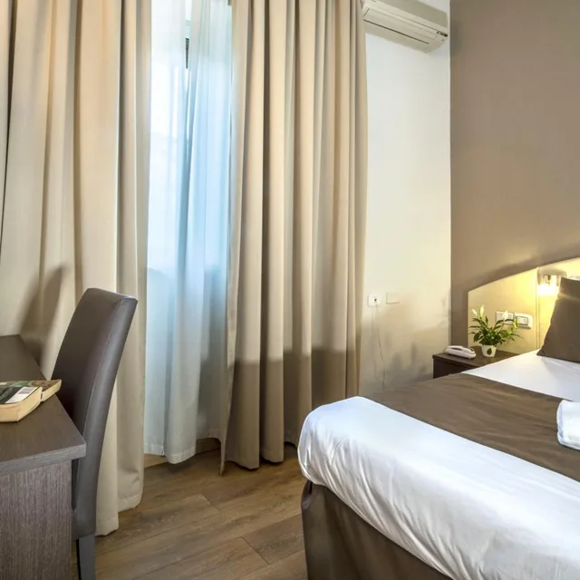 غرفة قياسية بسرير مزدوج أو سريرين منفصلين بإطلالة على الحديقة، Hotel La Pergola Sorrento 8/10