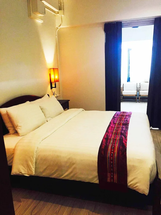 Family, Double and Twin Beds, 99 the Gallery Hotel 6/10