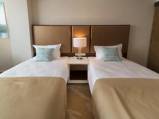 غرفة بسرير مزدوج، Lotus Them Spa Luxury Resort 2/3