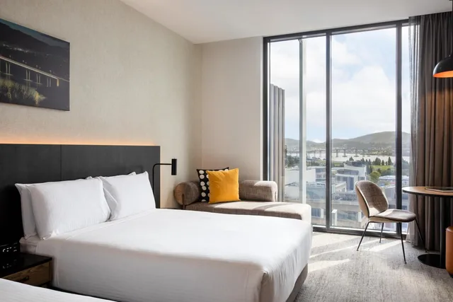 غرفة ديلوكس بسريرين منفصلين بإطلالة على المرفأ، Movenpick Hotel Hobart 5/10