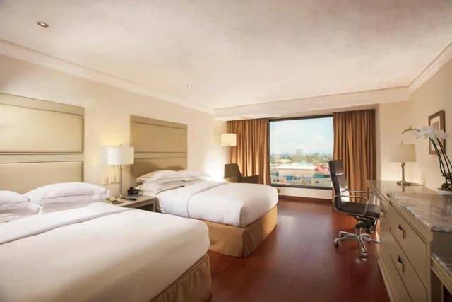جناح جونيور، Barcelo Guadalajara 2/4