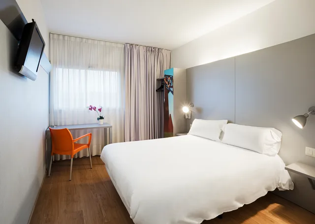 Double Room, B&B HOTEL Girona 2 1/5