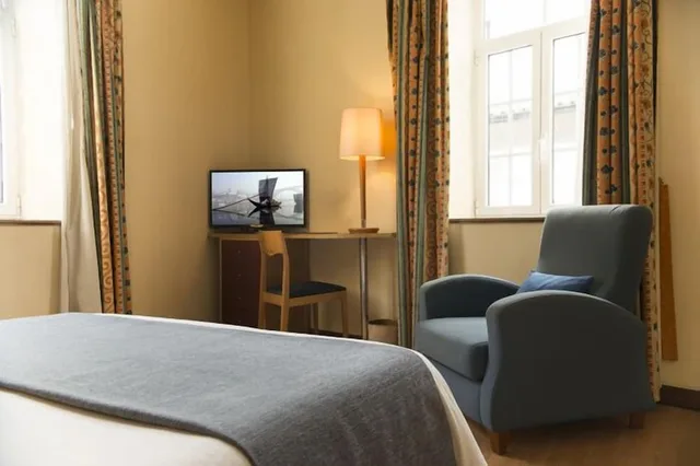 غرفة مفردة بسريرين منفصلين، Internacional Hotel 1/2