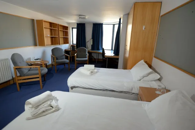 غرفة قياسية بسريرين منفصلين، Christ S College Cambridge 1/2