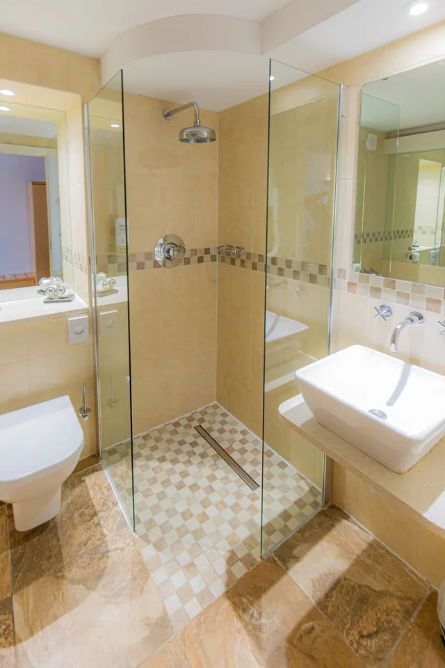 Superior, Double Bed, The Barn Hotel & Spa 6/8