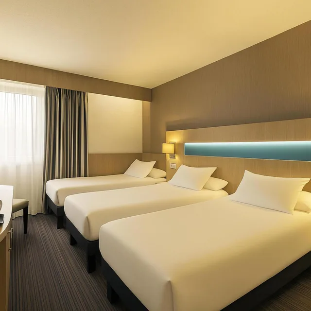 غرفة قياسية ثلاثية بثلاثة أسرّة، Best Western Marseille Aeroport 2/10