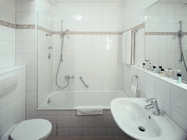 غرفة عائلية بسرير مزدوج مع أريكة، Best Western Plus Hotel Schwarzwald Residenz 8/10