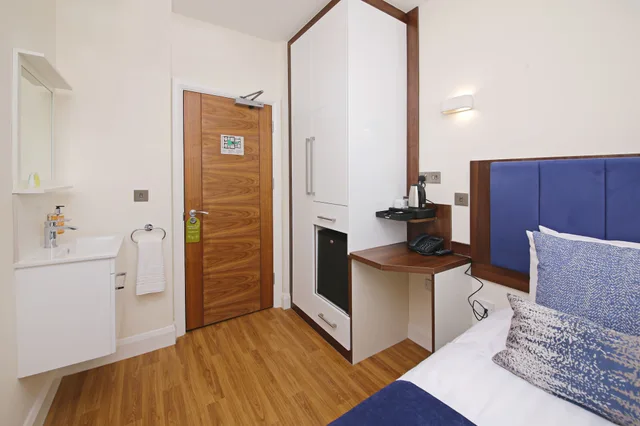 Classic, Single, Single Bed, Shared Bathroom, Imperial Guest House 3/4