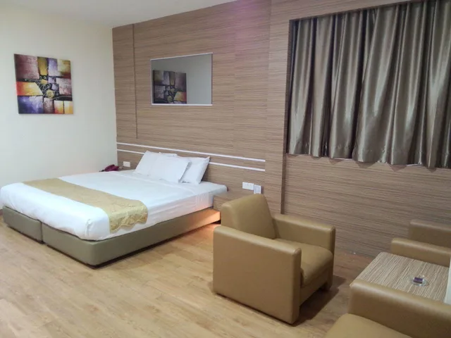 Vip, King Bed، Holiday Hotel Batam 1/1