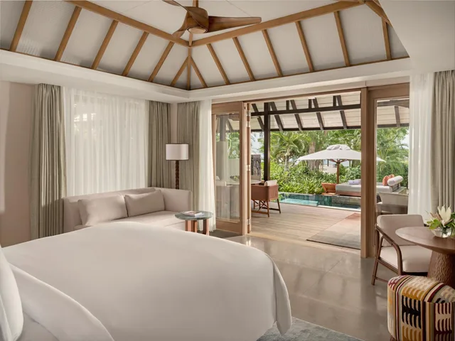 Pool, Premium, Villa, King Bed, Beach View، Four Seasons Resort Mauritius at Anahita 1/4