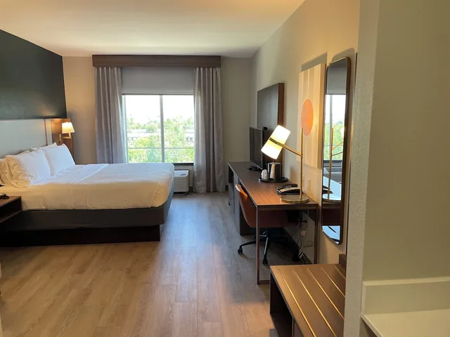 غرفة قياسية بسرير كوين لذوي الإعاقة، Holiday Inn Oklahoma City Airport 3/10