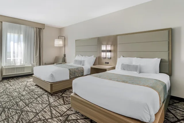 غرفة قياسية بسريرين كوين، Best Western Plus Mid County 3/10