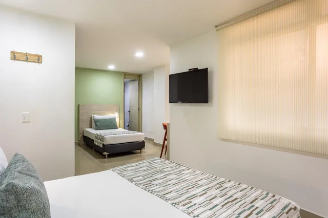 غرفة قياسية ثلاثية بإطلالة، Suite Comfort Hotel 4/4