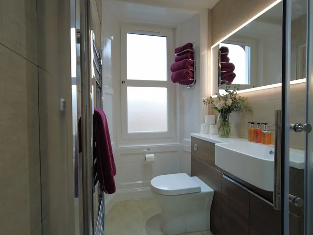 جناح سوبيريور بسرير مزدوج وسرير فردي بغرفتي نوم، Inverardran Guest House 3/5