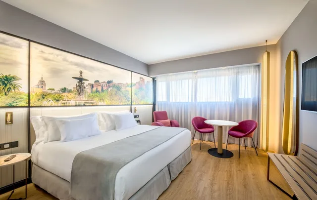 غرفة بريميوم عائلية بسرير كينج، Barcelo Malaga 3/8
