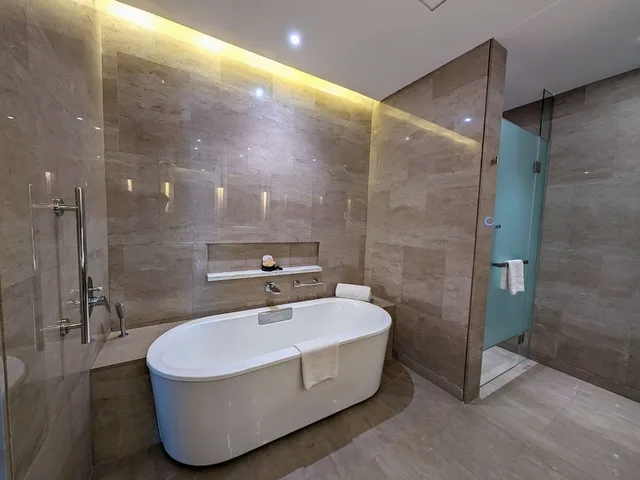 جناح بريستيج بسرير كينج، SOFITEL KUALA LUMPUR DAMANSARA 5/5