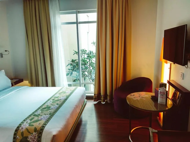Superior, Queen Bed, No Balcony، Ibis Styles Bali Denpasar 5/8
