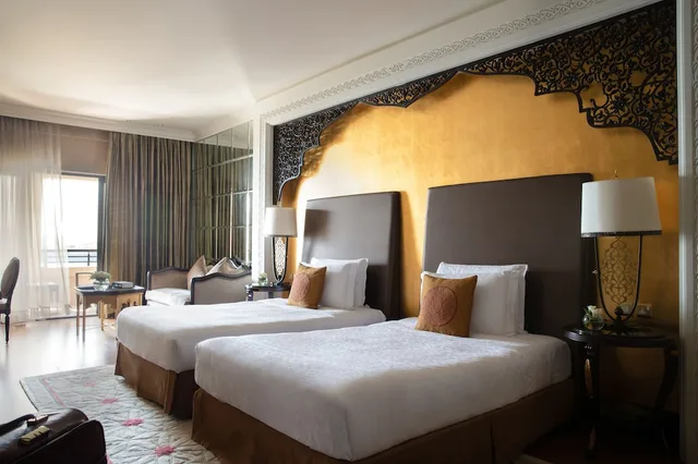 غرفة ديلوكس عائلية بإطلالة على البحر بشرفة، Jumeirah Zabeel Saray Dubai 1/2