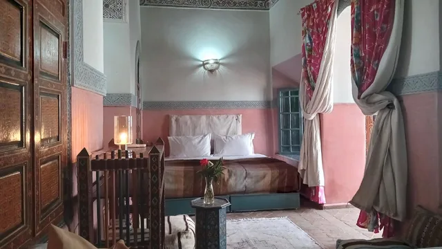غرفة كومفورت ثلاثية بإطلالة على الفناء، Riad Maizie 5/10
