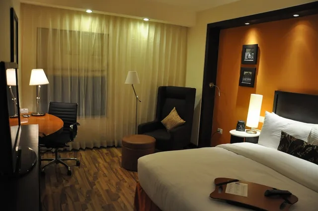غرفة بسرير كوين مع أريكة، Hampton By Hilton Vadodara 2/4