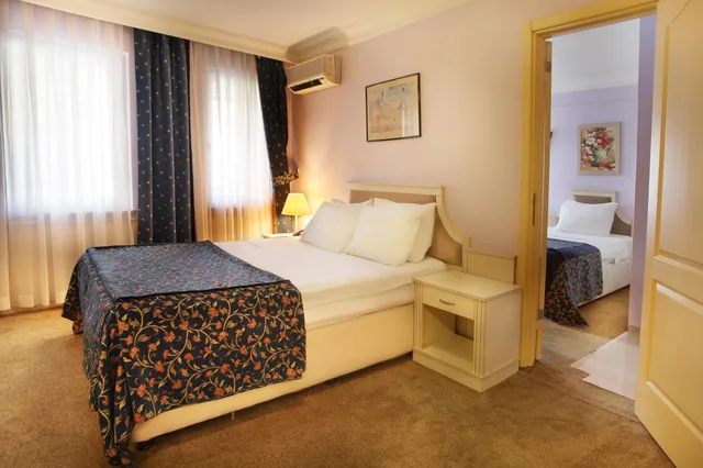 غرفة قياسية بسريرين منفصلين، Berr Hotel 3/10