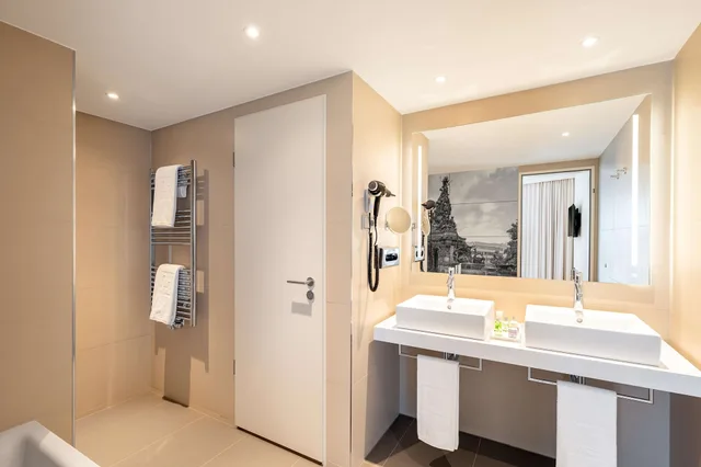 جناح بسرير مزدوج، Nh Mannheim 9/10
