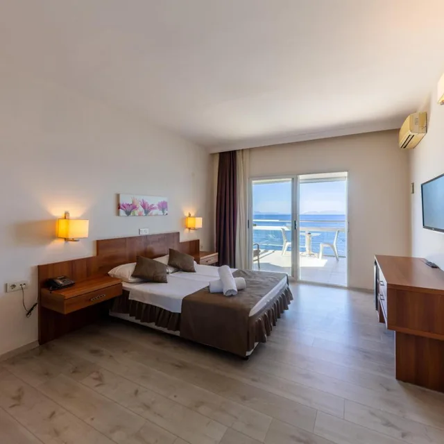 غرفة سوبيريور بسرير مزدوج بإطلالة على البحر، Melis Otel 4/10