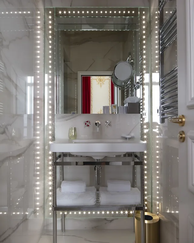 Junior Suite, King Bed, Bowmann 8/8
