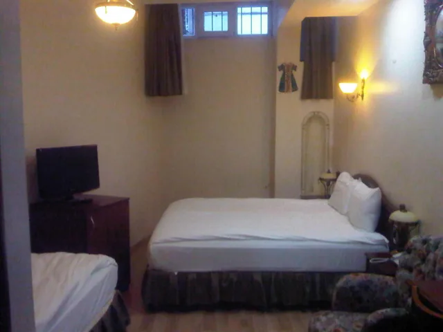 غرفة اقتصادية ثلاثية، Basileus Hotel 2/10