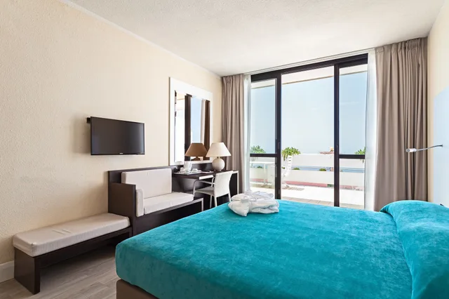 جناح بسرير كينج وسرير فردي مع أريكة، Grand Hotel Pianeta Maratea 4/5