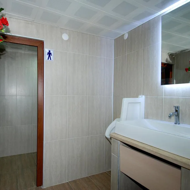 غرفة ثلاثية، Lara Diamond Hotel 9/10