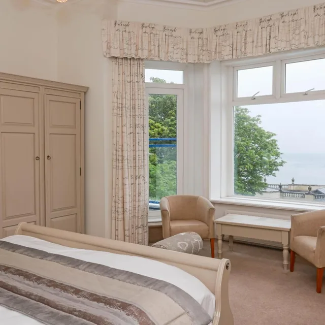 غرفة بسرير كينج بشرفة، Marsham Court Hotel 4/6