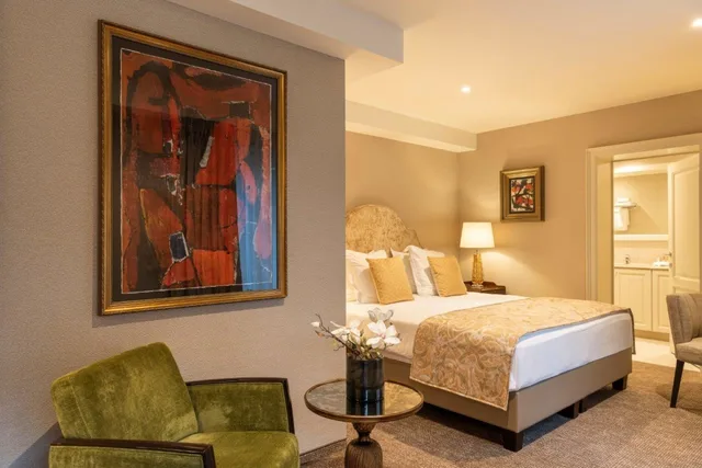 غرفة تنفيذية، Dukes Palace Residence 2/2