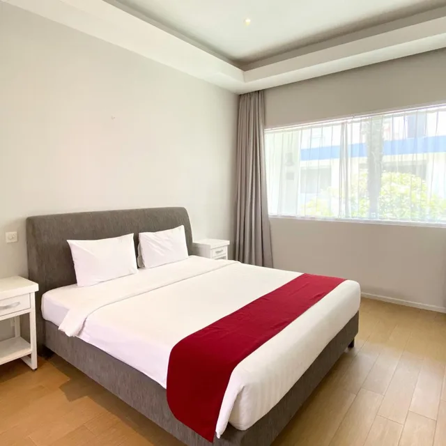 deluxe, Coast Boutique Apartments 2/5