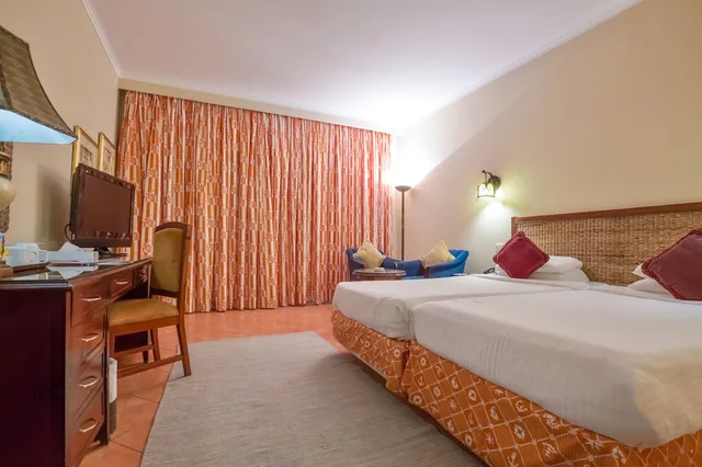 Standard, King Bed, Pool View, M Hotels at Porto Marina 2/8