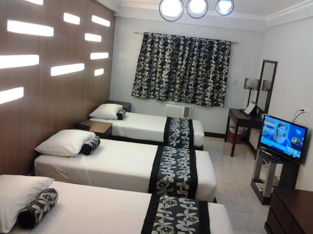 Standard, Triple, Jupiter Suites 10/10