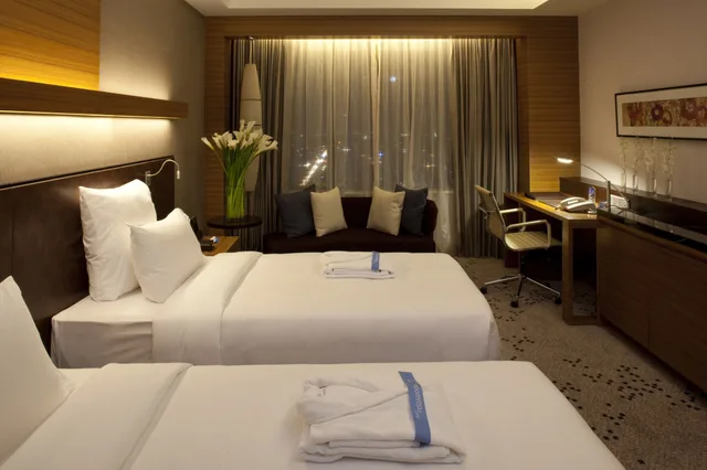 غرفة سوبيريور بسريرين منفصلين، Radisson Blu Hotel Cebu 3/6
