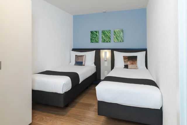 غرفة سوبيريور رباعية، Bristol Hotel Zurich 4/10