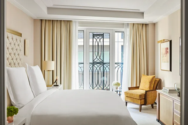غرفة سوبيريور بسرير كينج لذوي الإعاقة، Four Seasons Hotel Madrid 2/4