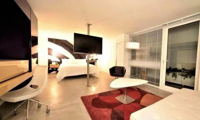 جناح بسرير كينج مع أريكة، Now Hotel 3/7