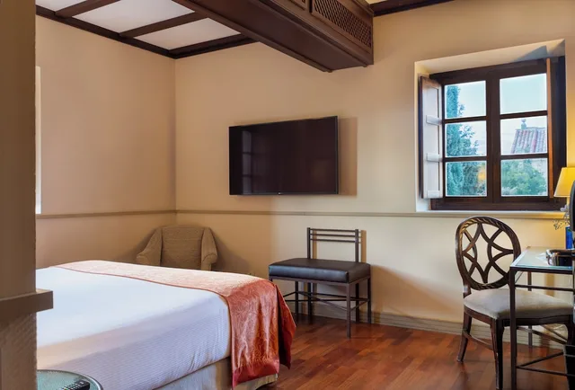 Dreamer, Triple, 2 Double Beds، Palacio de San Esteban 4/6