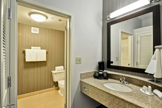 room, 2 queen beds, Courtyard By Marriott Dallas Medical Market Center 2/3