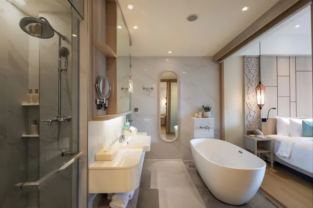 Pool, Suite, King Bed، The Little Shore Khao Lak by Katathani 5/10