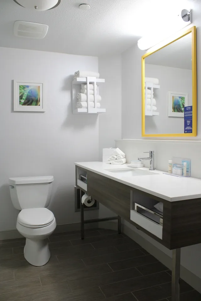 غرفة قياسية بسريرين مزدوجين، Hampton Inn La Crosse-Onalaska 5/9