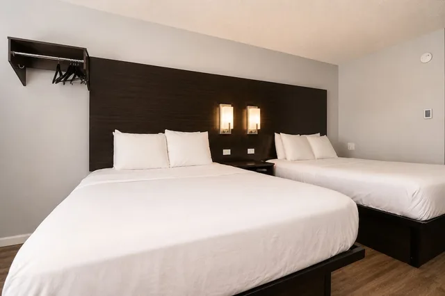 غرفة بسريرين كوين بمطبخ صغير، Envi Boutique Hotel 2/10
